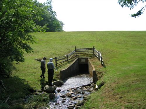 Inspection of Peaks of Otter Dam at Blue Ridge Parkway in June 2005
