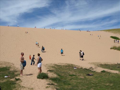 SLBE Dune Climb Family Fun