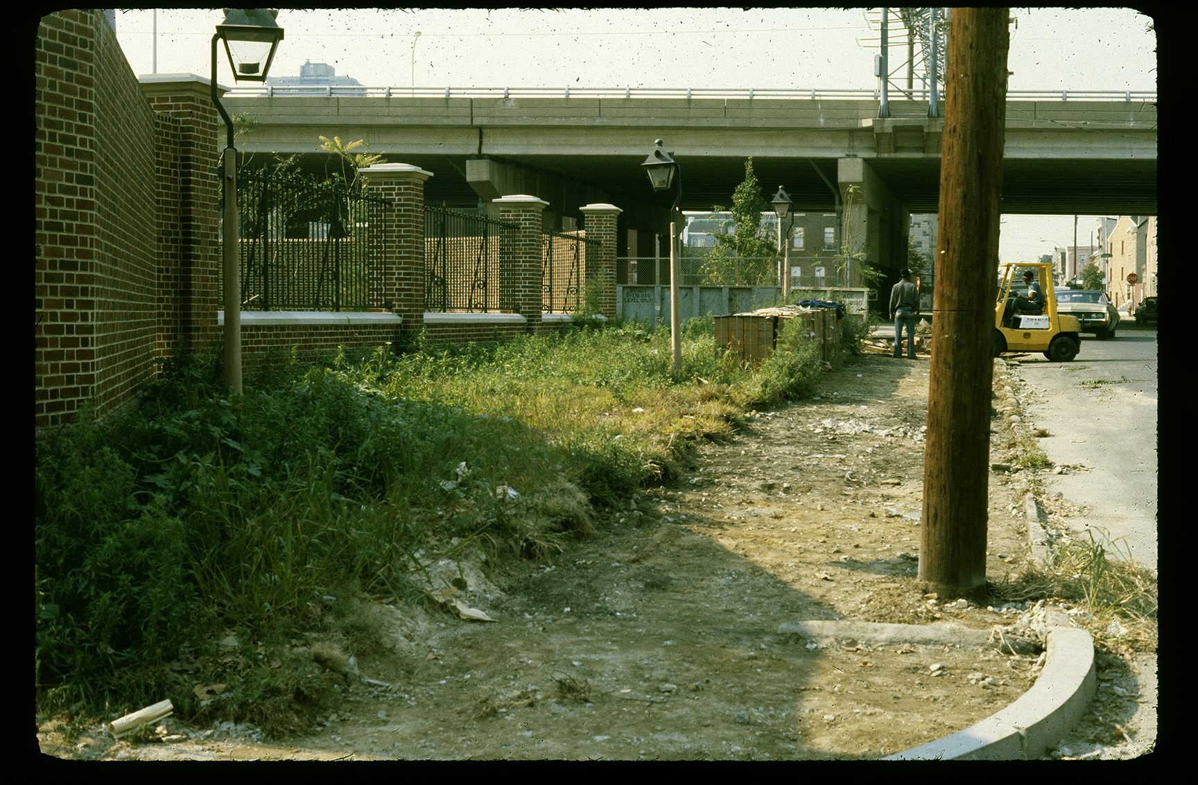 Gloria Dei, Corner Improvement