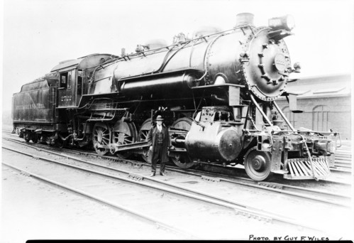 Baltimore & Ohio no. 2722 [2-8-0]