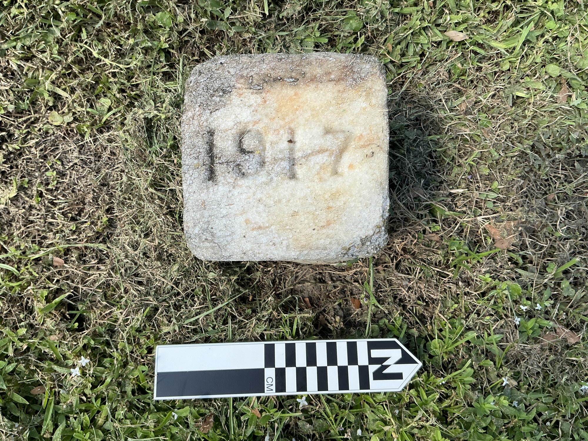 Extra image of flat marble marker