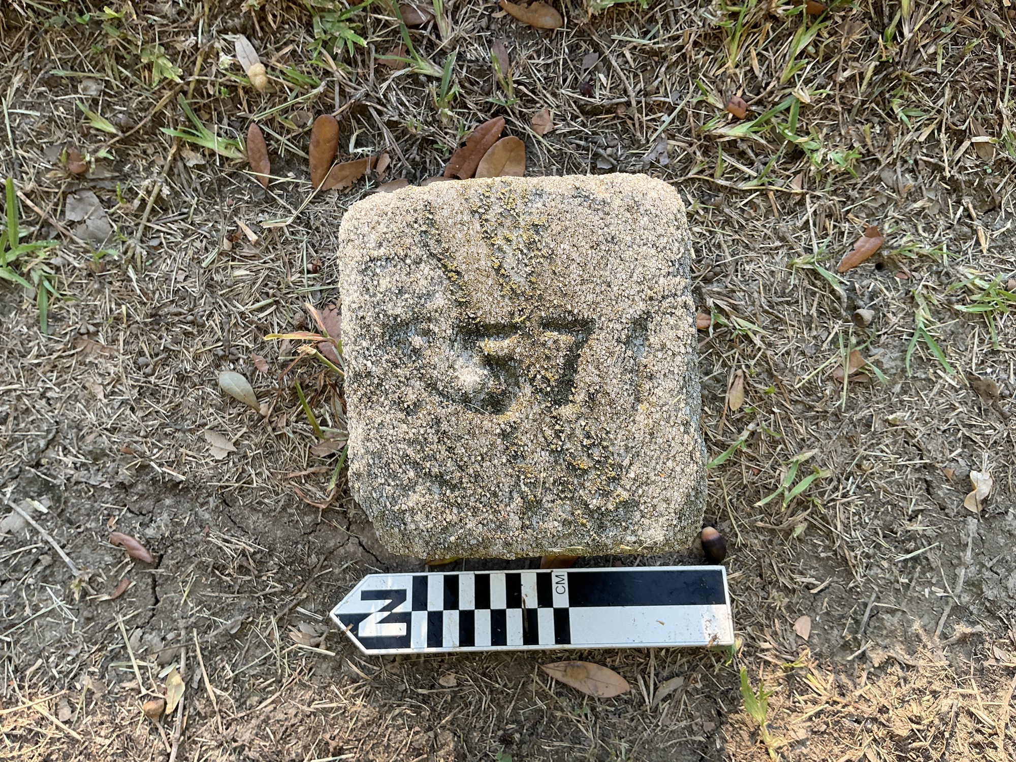 Extra image of flat marble marker