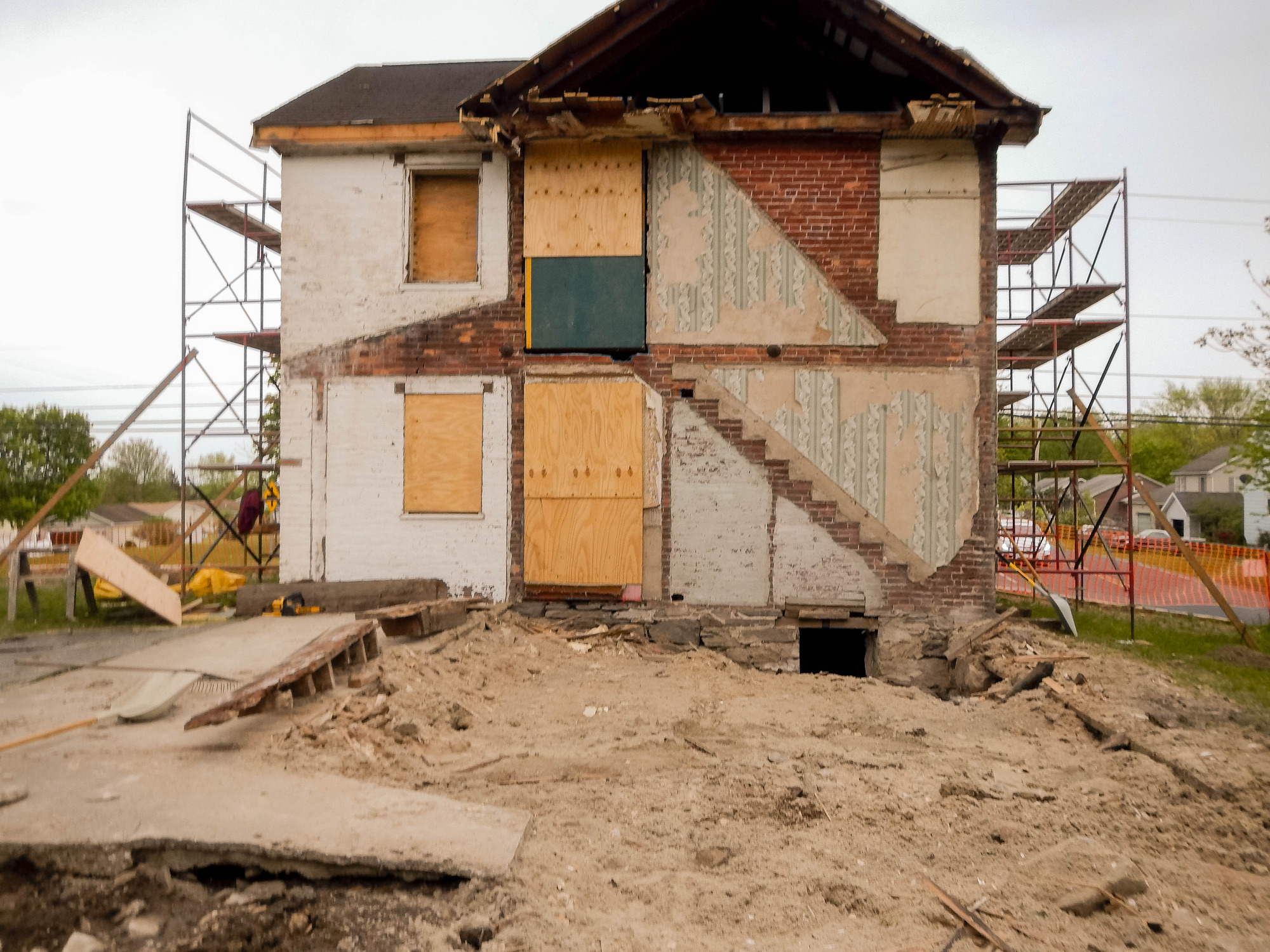 Crews have removed the remaining first floor deck of the addition and are cleaning up any remaining rubble. 