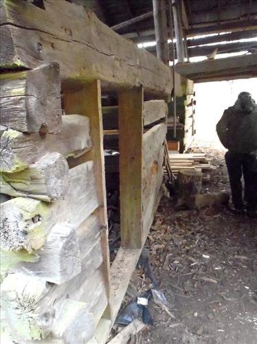 Old Log Barn at Charit Creek Lodge at Big South Fork NRRA.