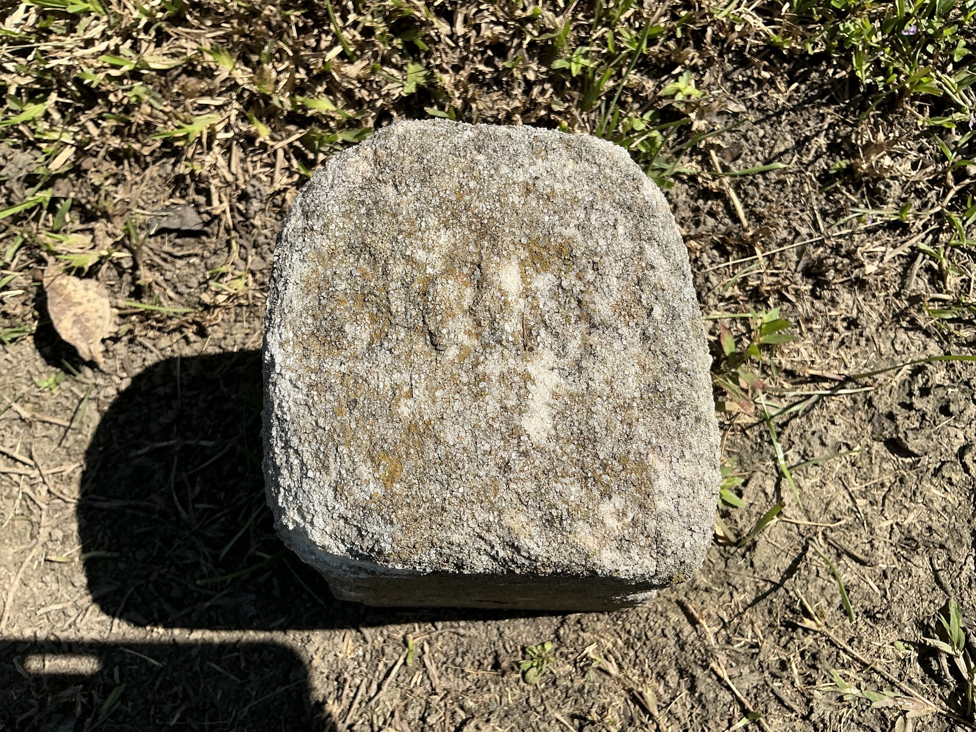 Top of flat marble marker