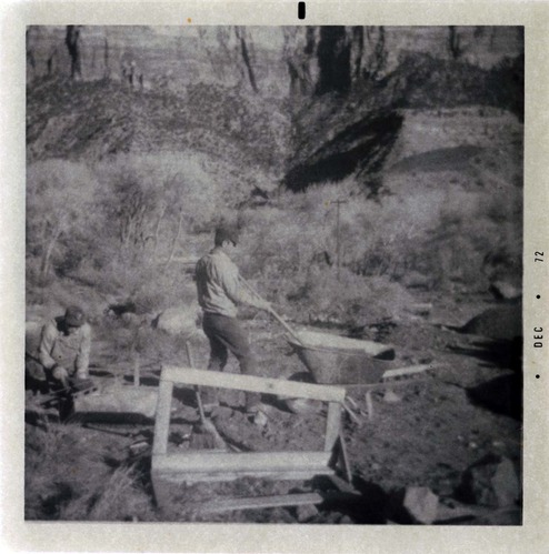 Fence construction at the South Entrance.