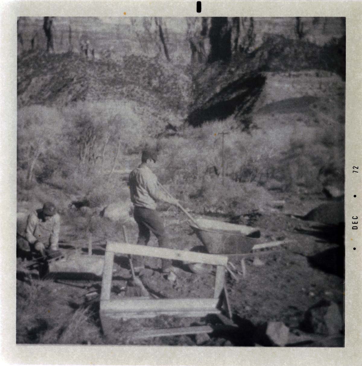 Fence construction at the South Entrance.