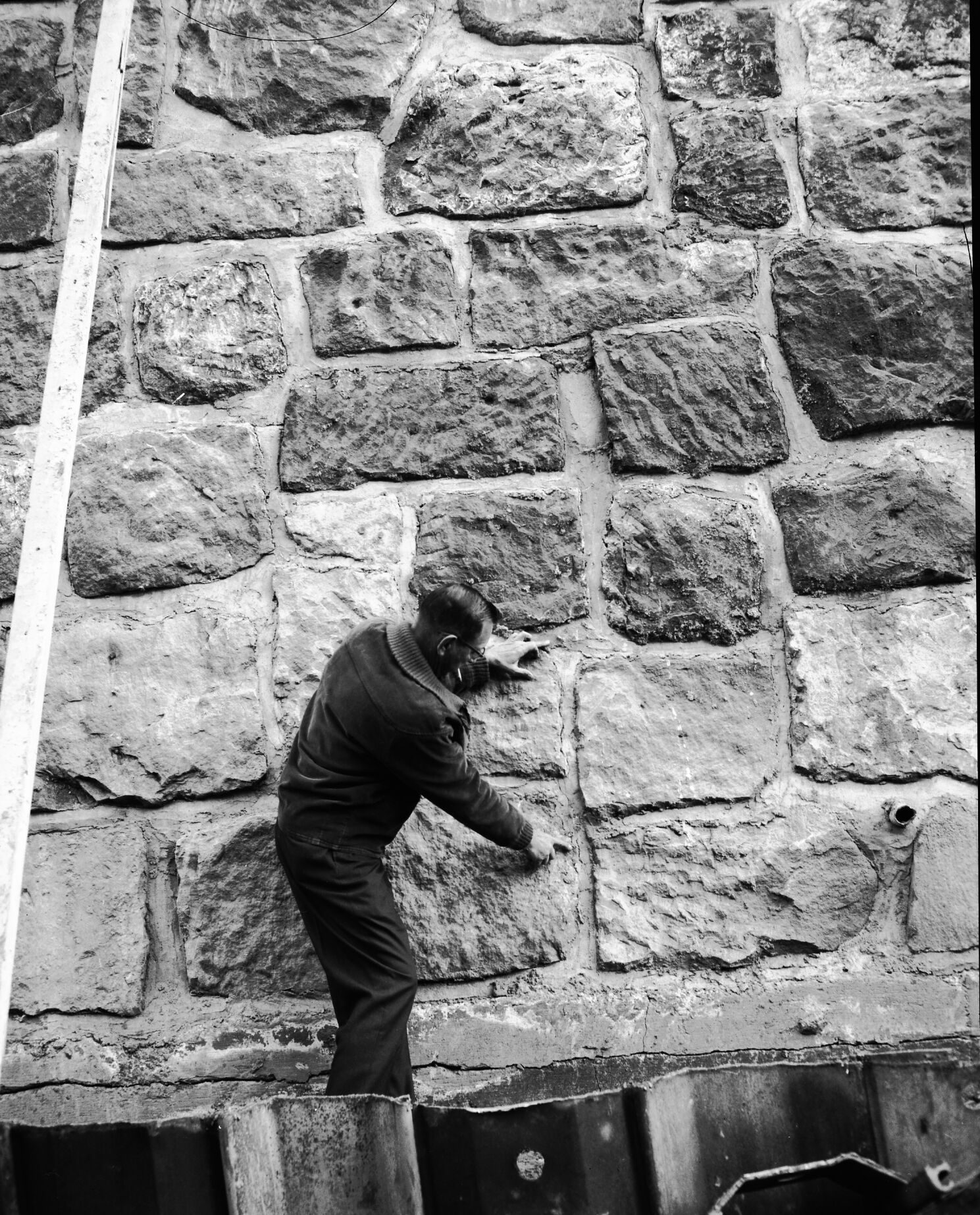 River revetment repair failure-cracks appearing in repair work near Court of the Patriarchs.