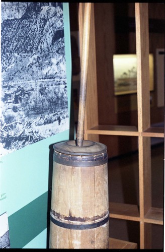 Color Photos of the old visitor center exhibits.