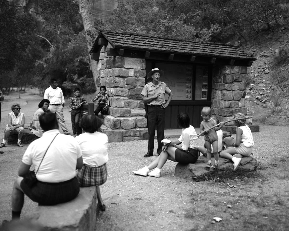 Lloyd Sandberg giving Narrows Trail nature walk.
