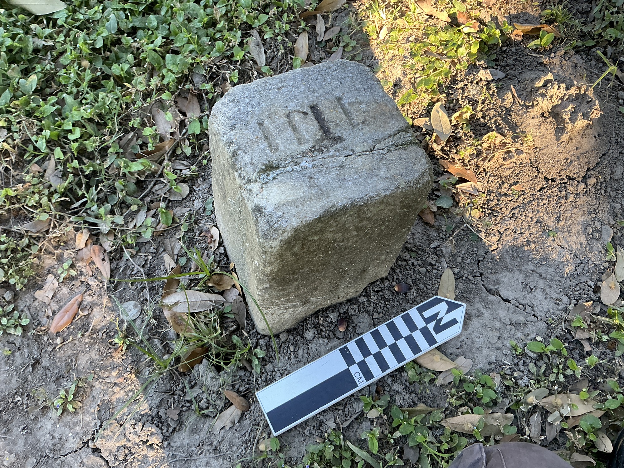 Extra image of flat marble marker