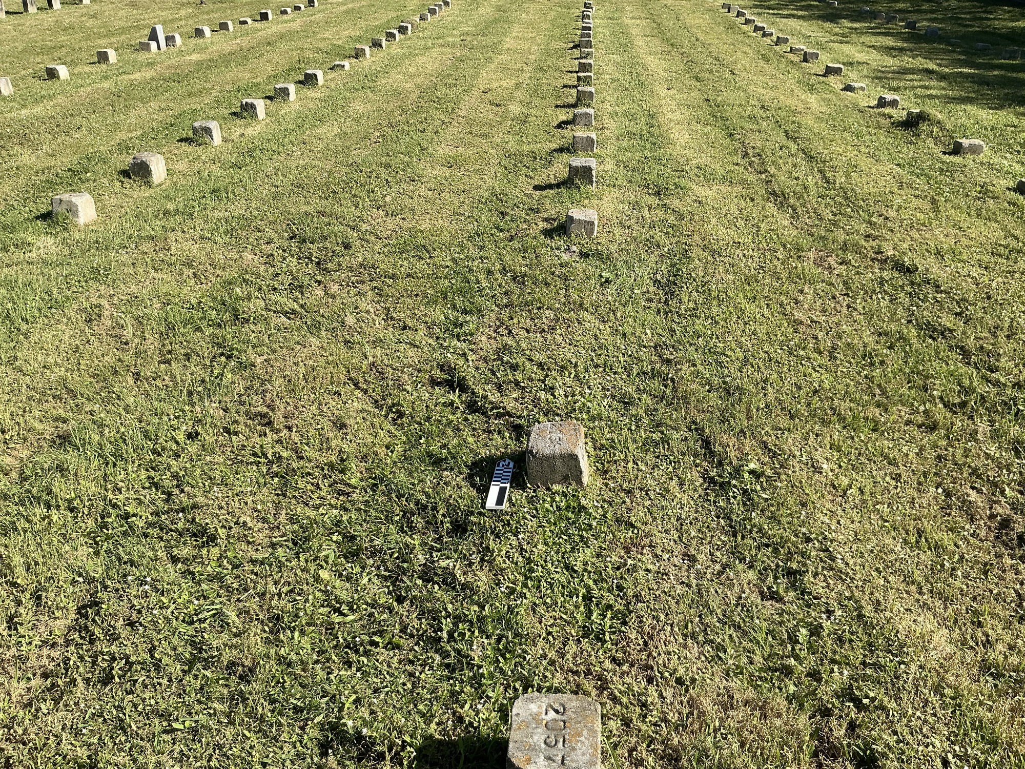 Extra image of flat marble marker