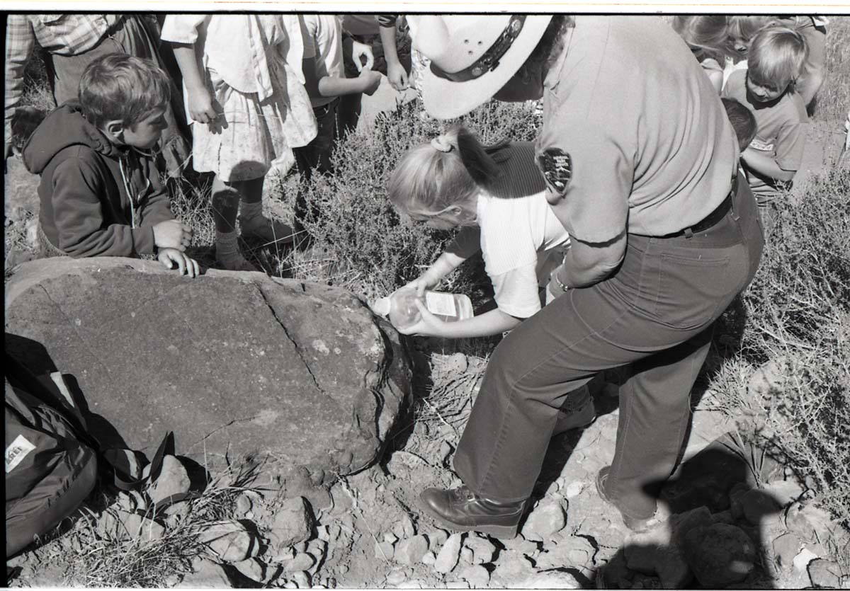 BW Photos of Junior Ranger Activities in Zion.
