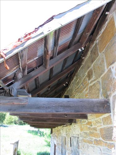 Roulette Springhouse