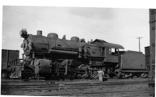 Baltimore & Ohio no. 2765 [2-8-0]