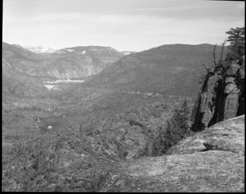 Hetch Hetchy Valley & Reservoir from Poopenaut Pass Viewpoint (Auto Tour)