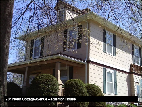 Image of the Prairie School-style Rushton House.