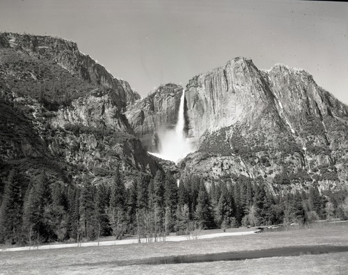 Upper Yosemite Fall from road side west of Chapel. Record demise of snow cone.