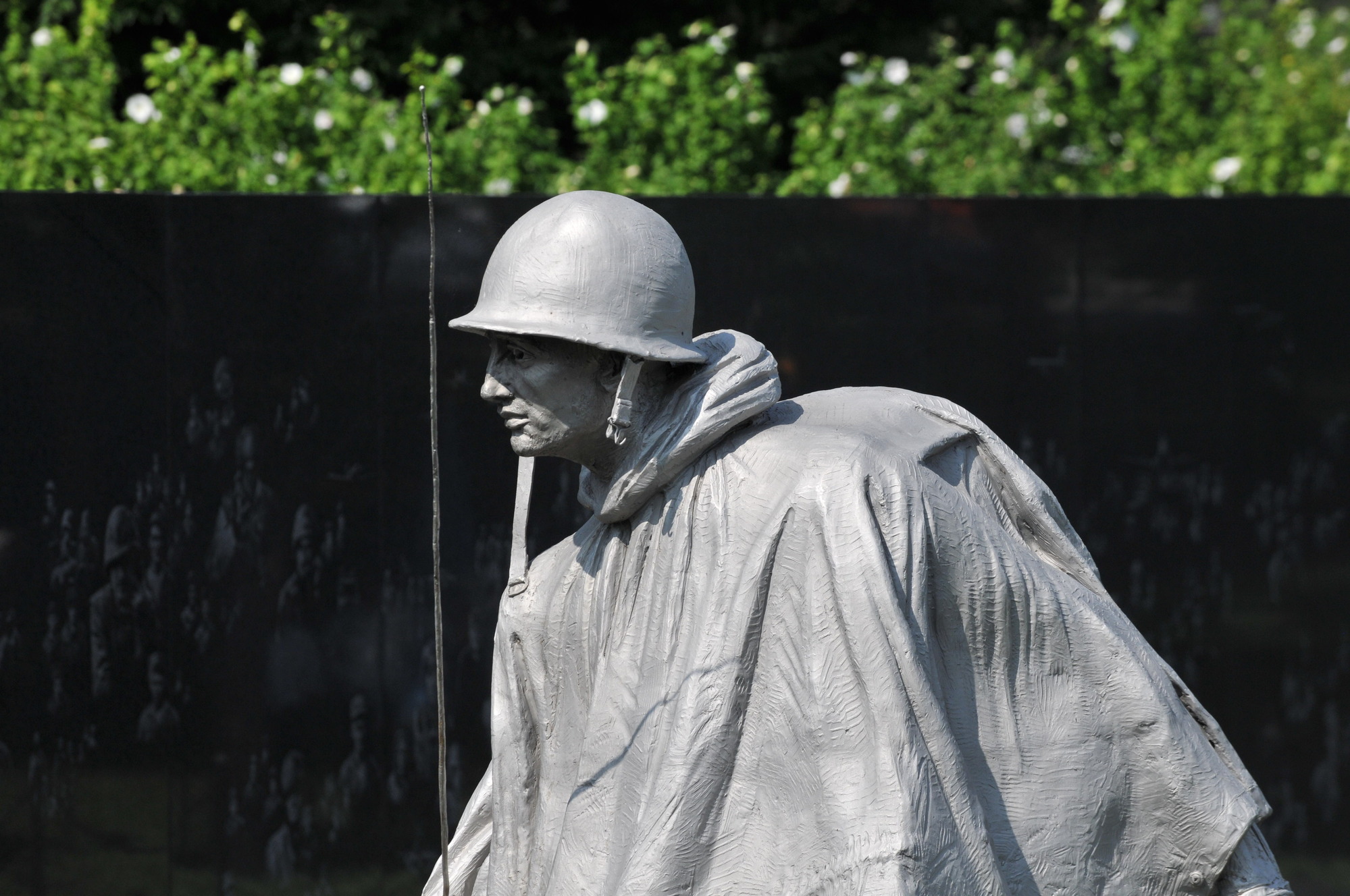 A statue of a Korean War soldier