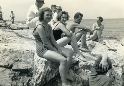 LINED UP AFTER A DIP OFF PLACENTIA