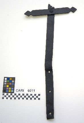 CARI    6011 -- Marker, Grave --cross