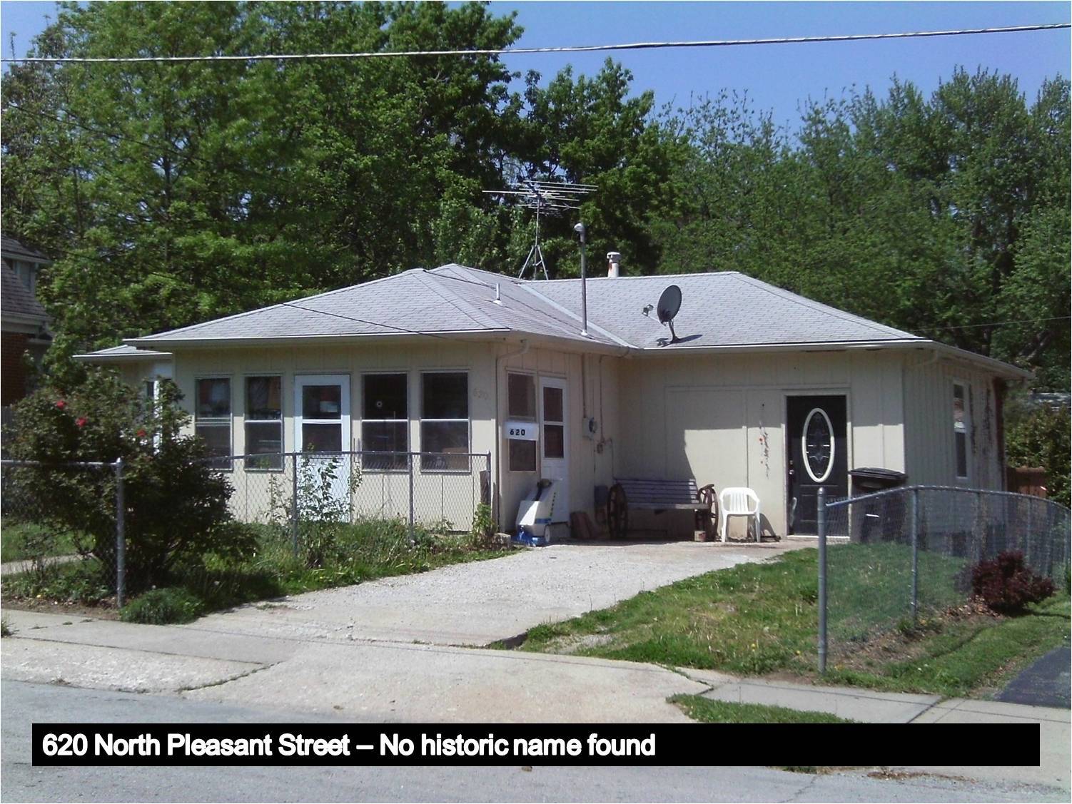 Image of an unnamed Bungalow-style house.