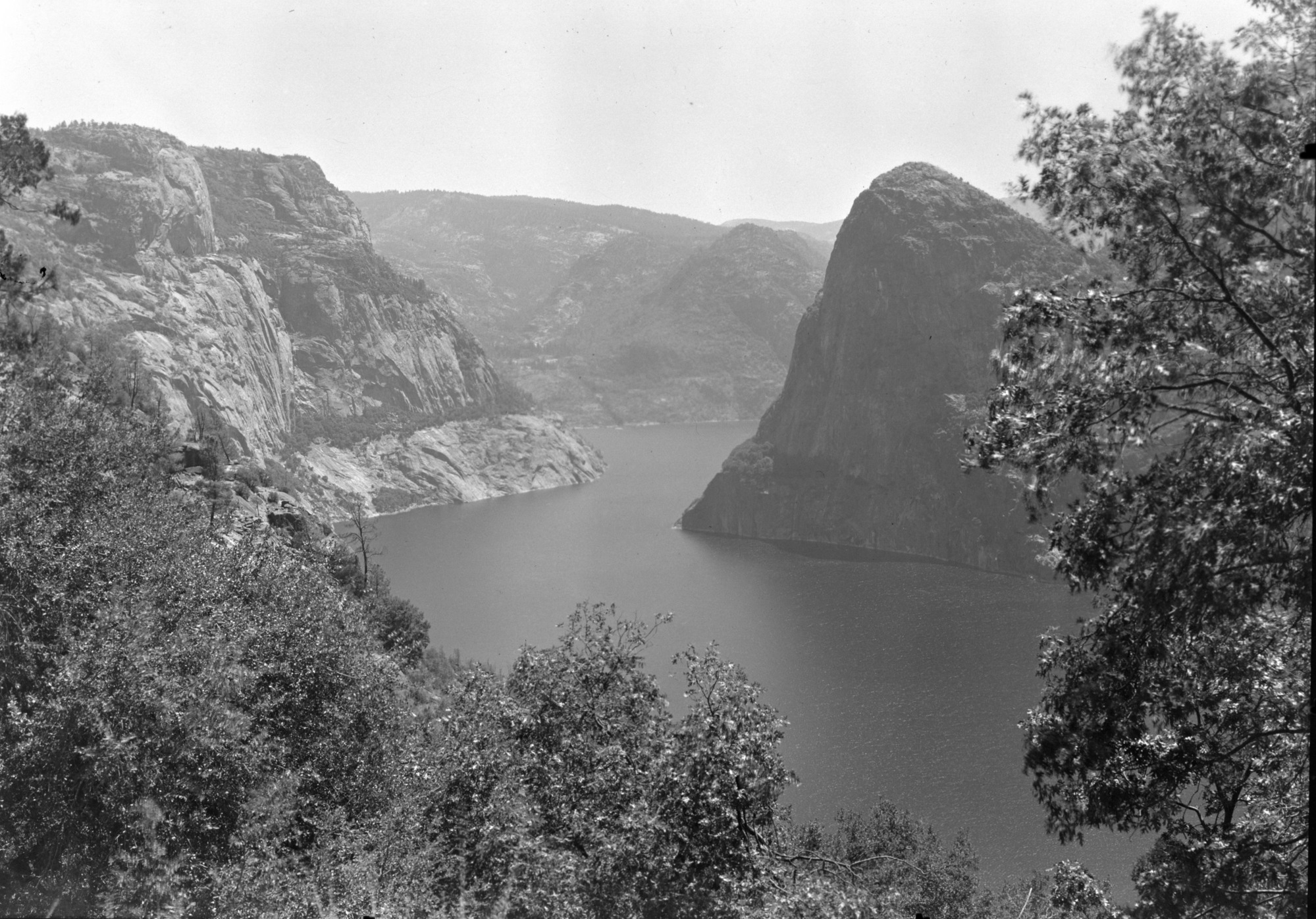 Looking east up the Reservoir.