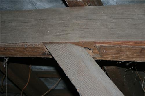 Stoll-Gunn-Dunn House Principal Purlin System prior to demolition in February 2013