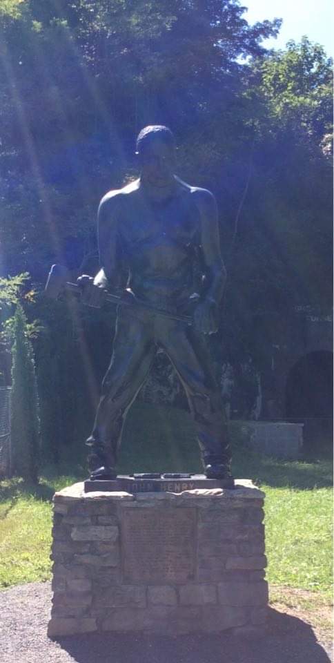 statue of John Henry