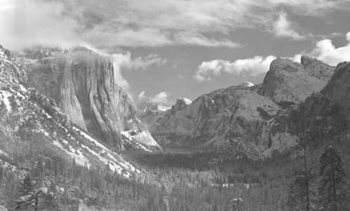 Yosemite Valley from Wawona Road Tunnel.