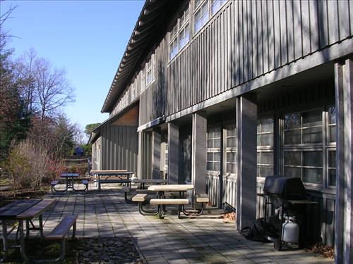 Headquarters building rear at Blue Ridge Parkway in November 2009