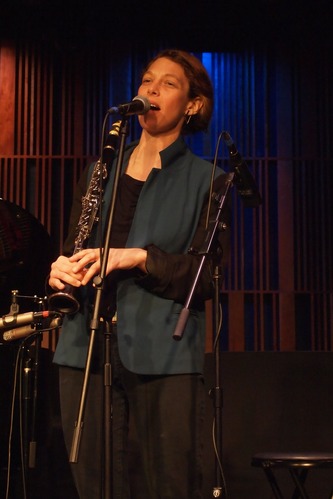 Aurora Nealand singing 