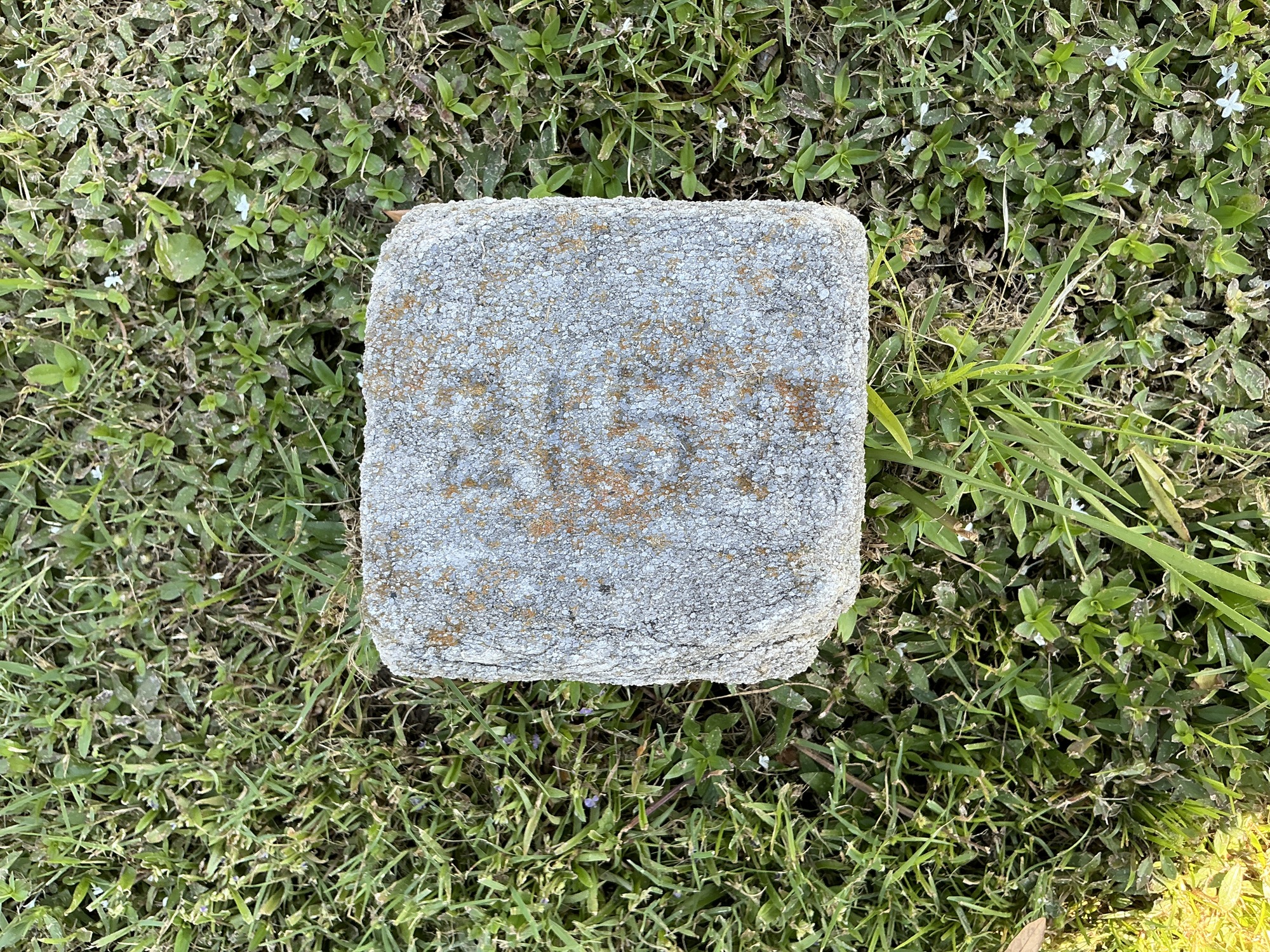 Top of flat marble marker