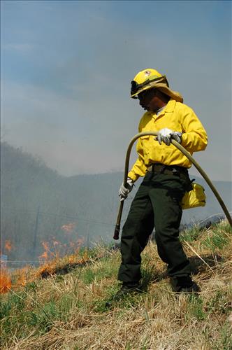 Prescribed fire activities near the Sandstone Visitor Center in New River Gorge National Park and Preserve in January 2007.