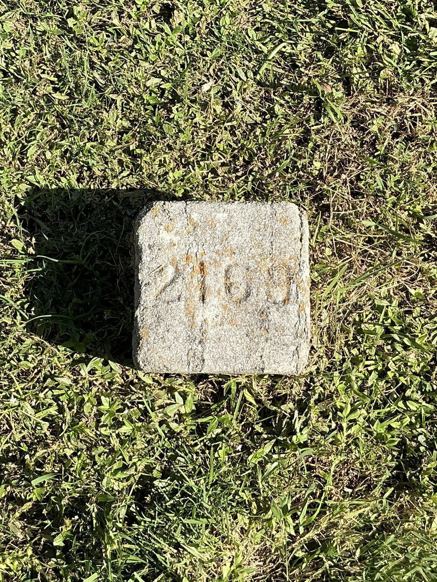 Top of flat marble marker