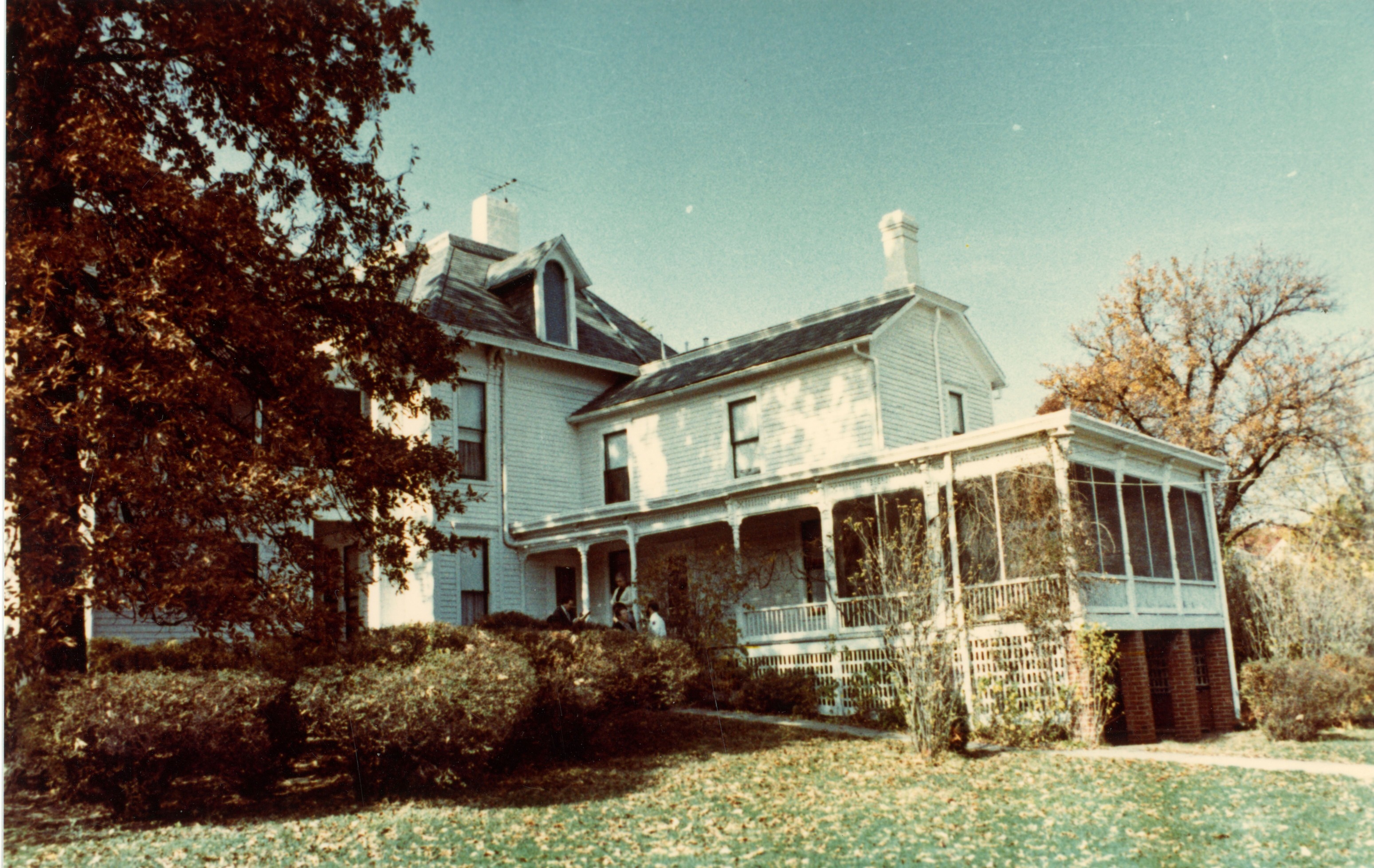 hstr external image east side of home