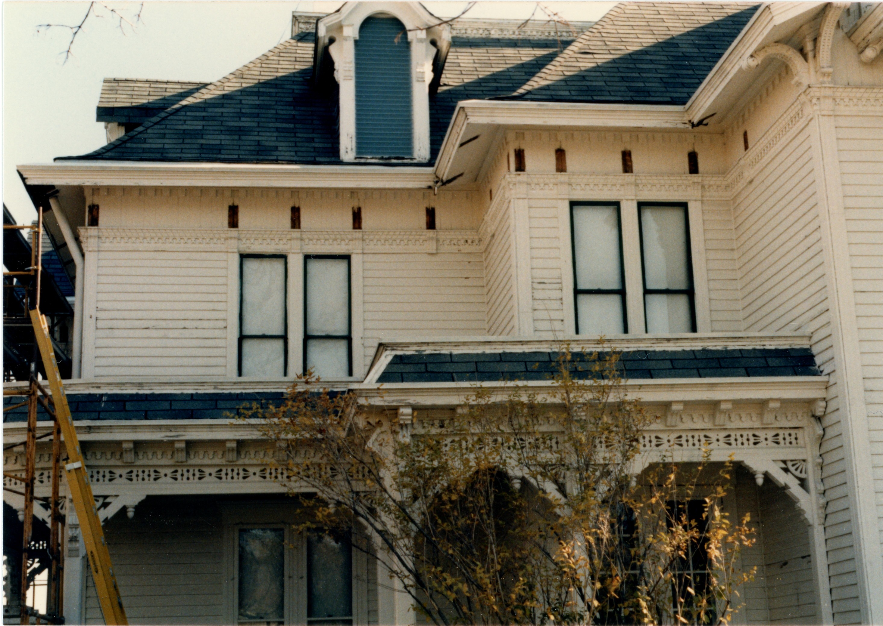 Close up view of HSTR