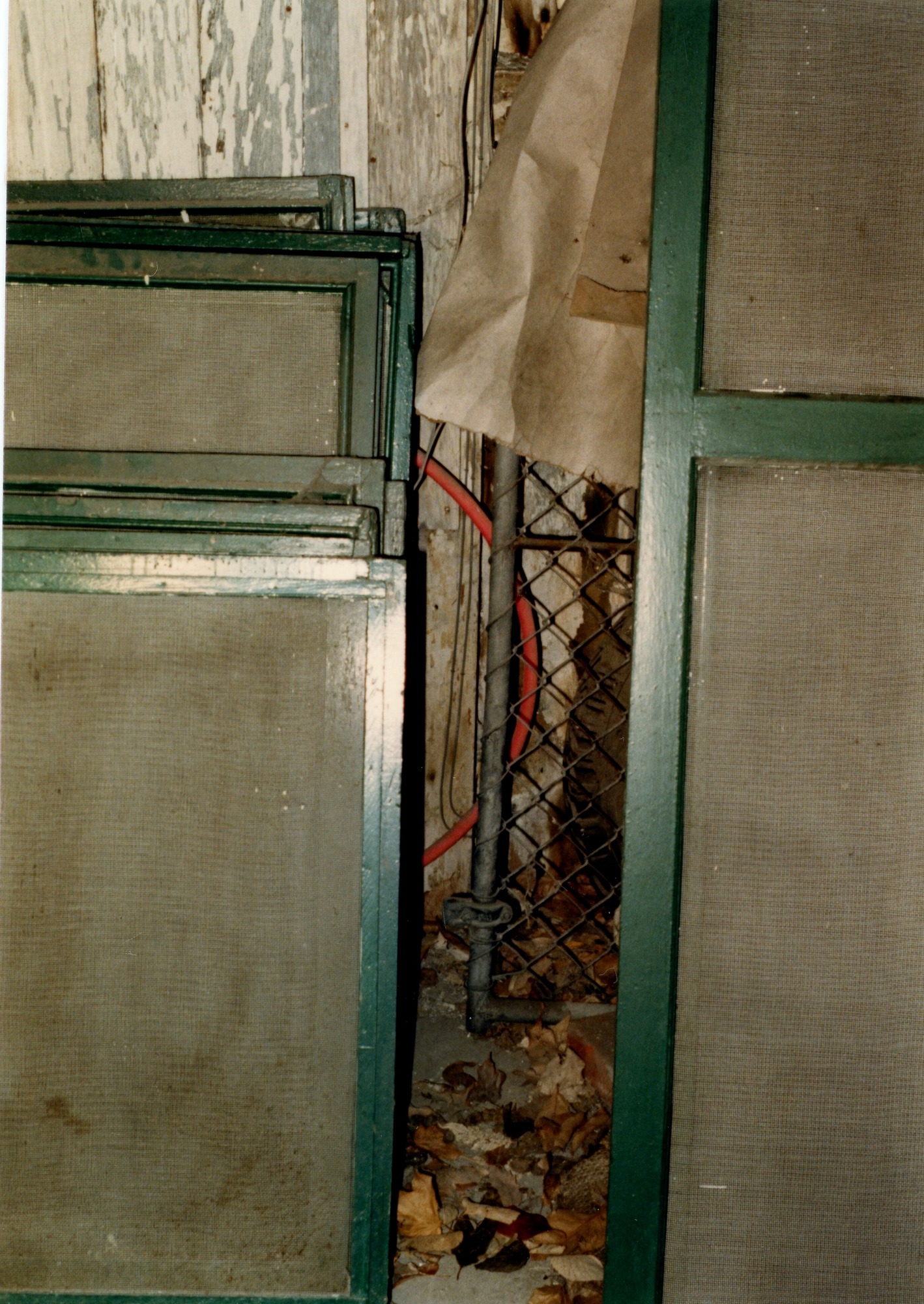 HS-2: east bay- west wall