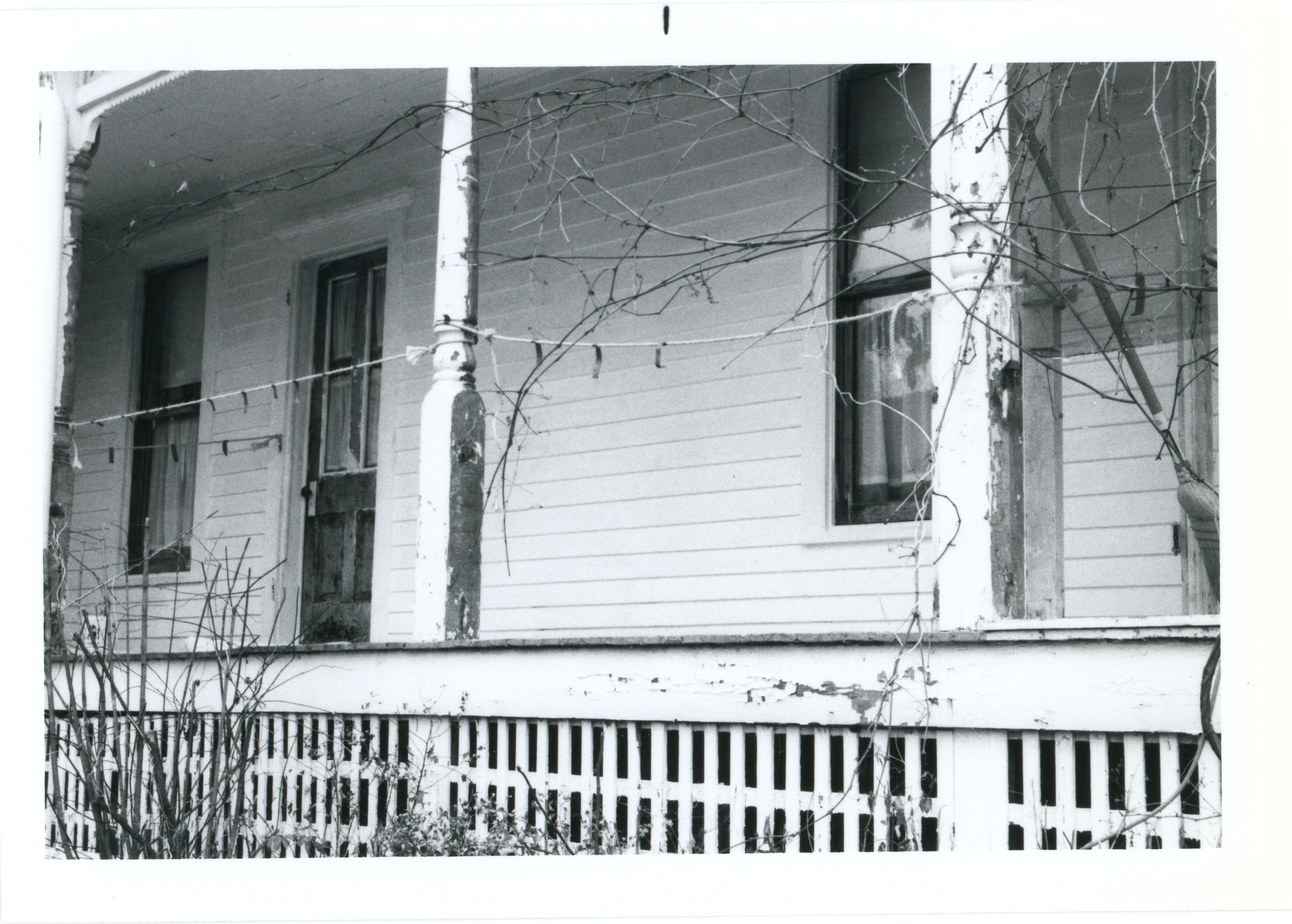 HSTR south kitchen porch taken from yard