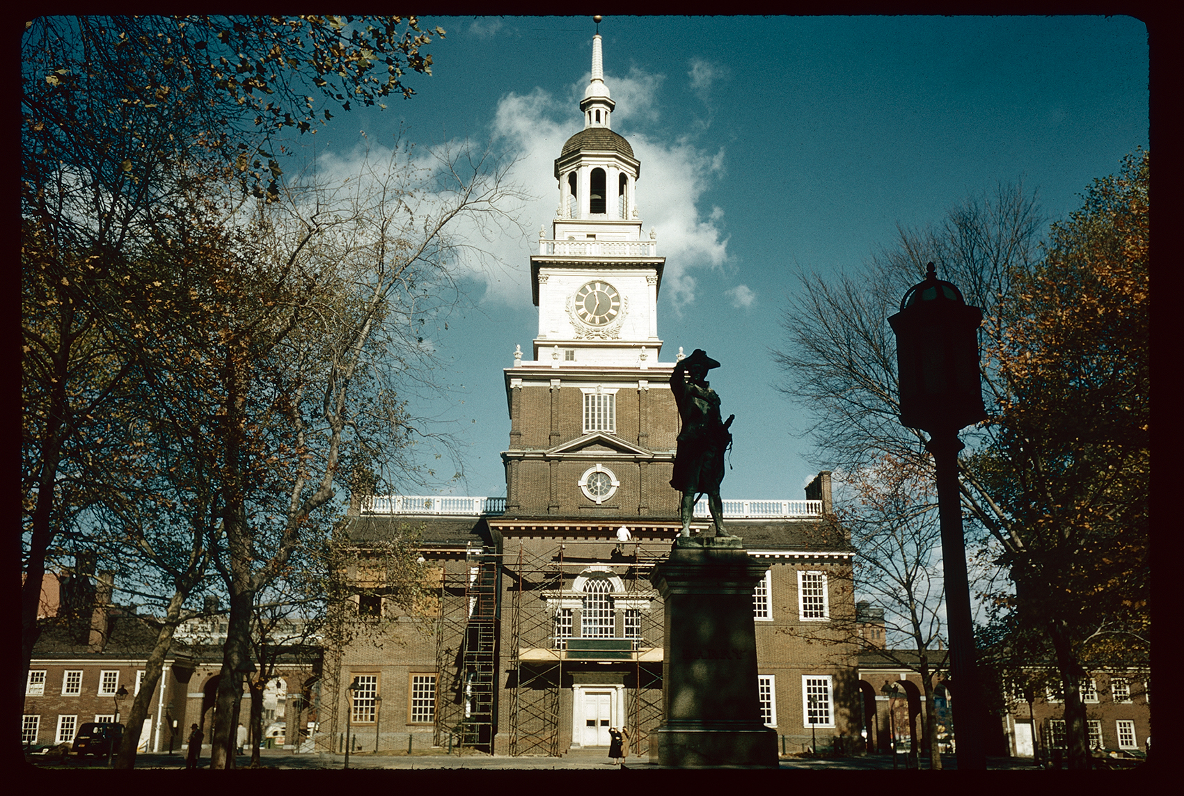 Independence Hall and Barry Statue