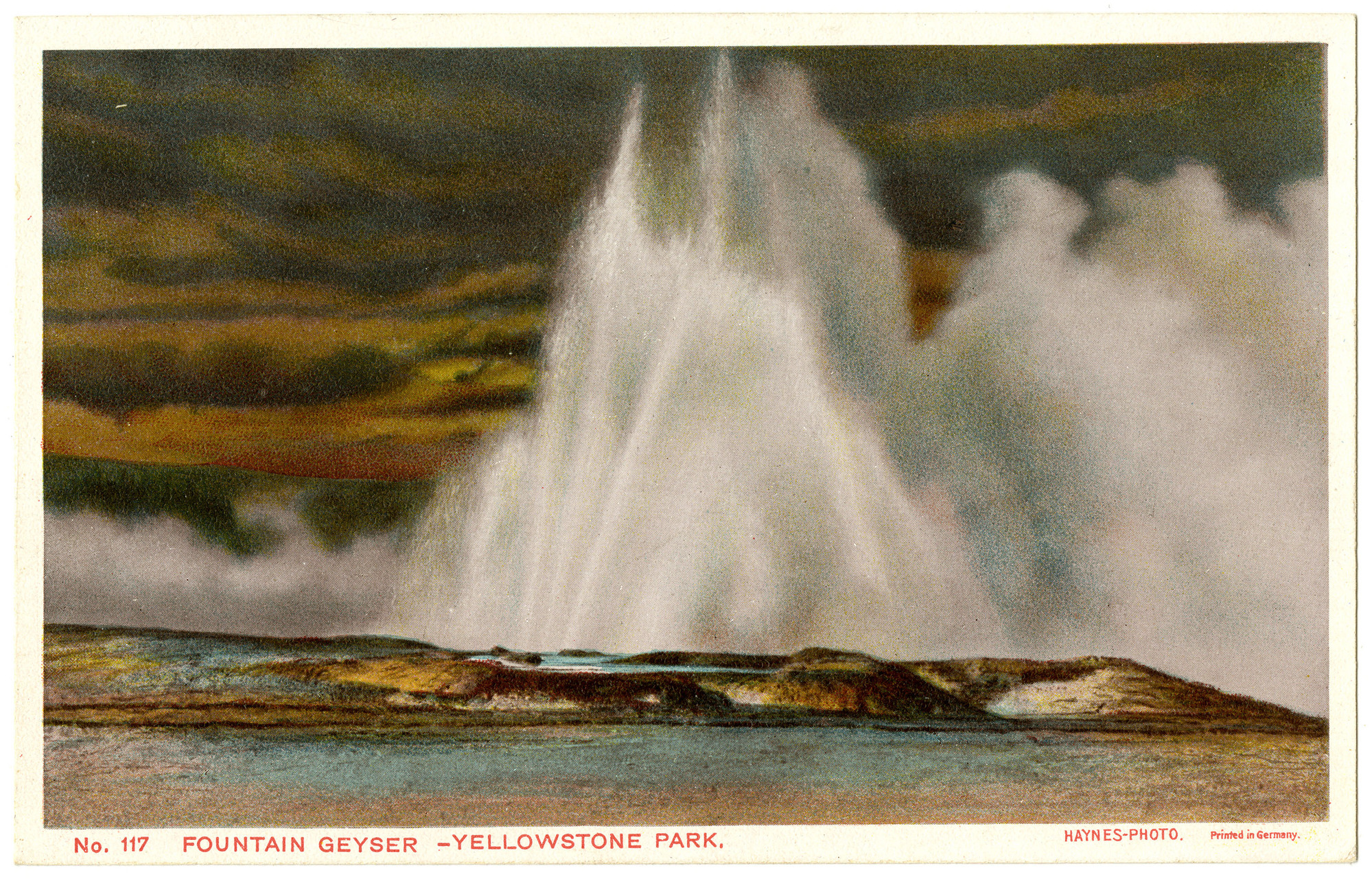 No. 117 - Fountain Geyser - Yellowstone Park (Postcard)