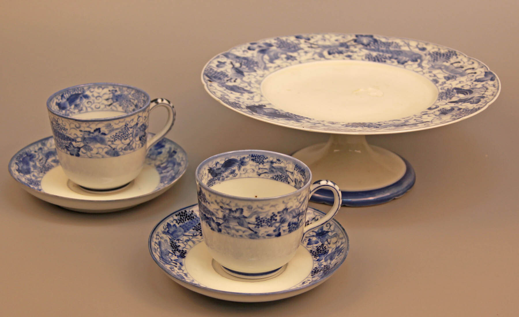 Cake plate, cups and saucers