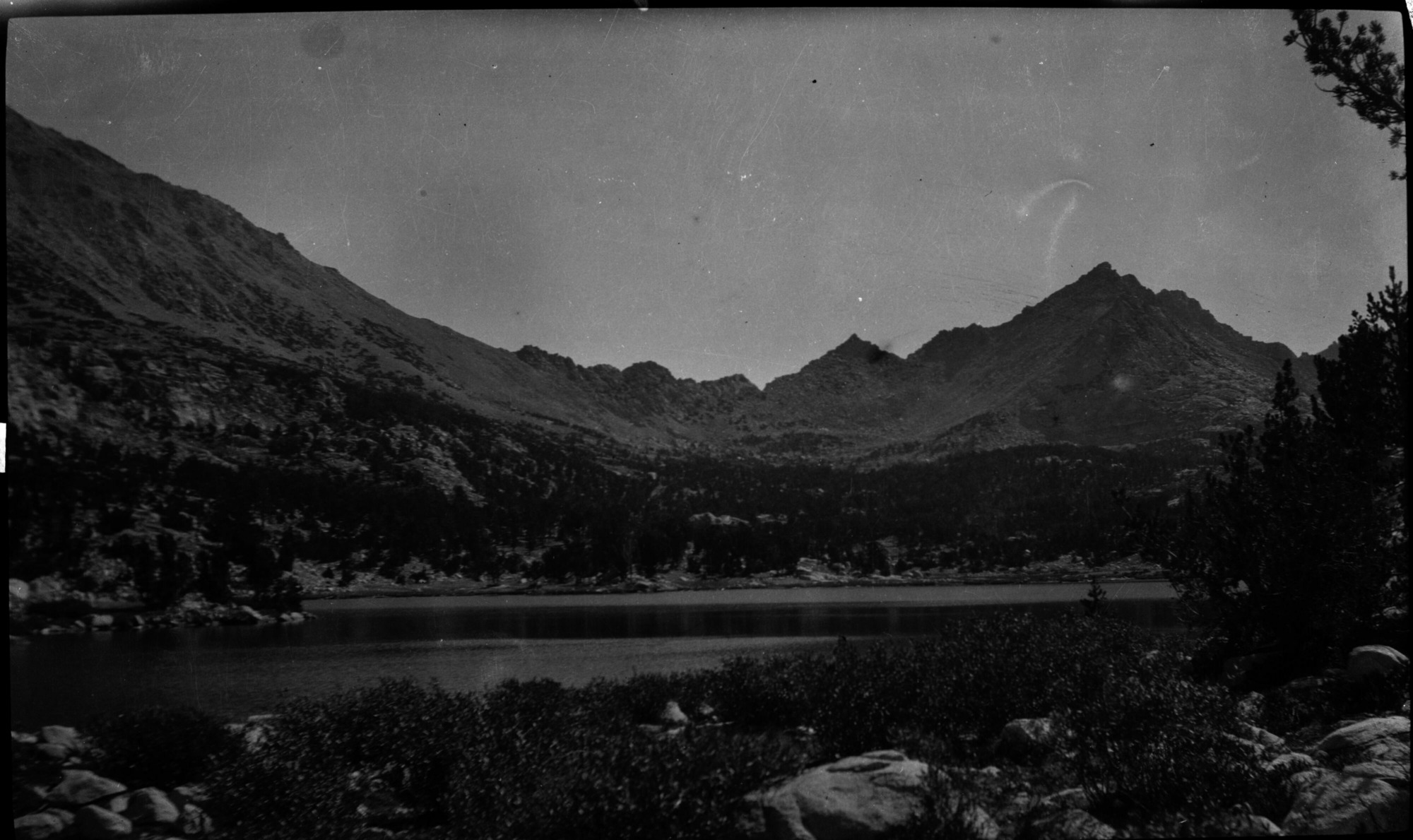 SEKI Roberts Collection Series: 2 Negatives; 6 Lakes