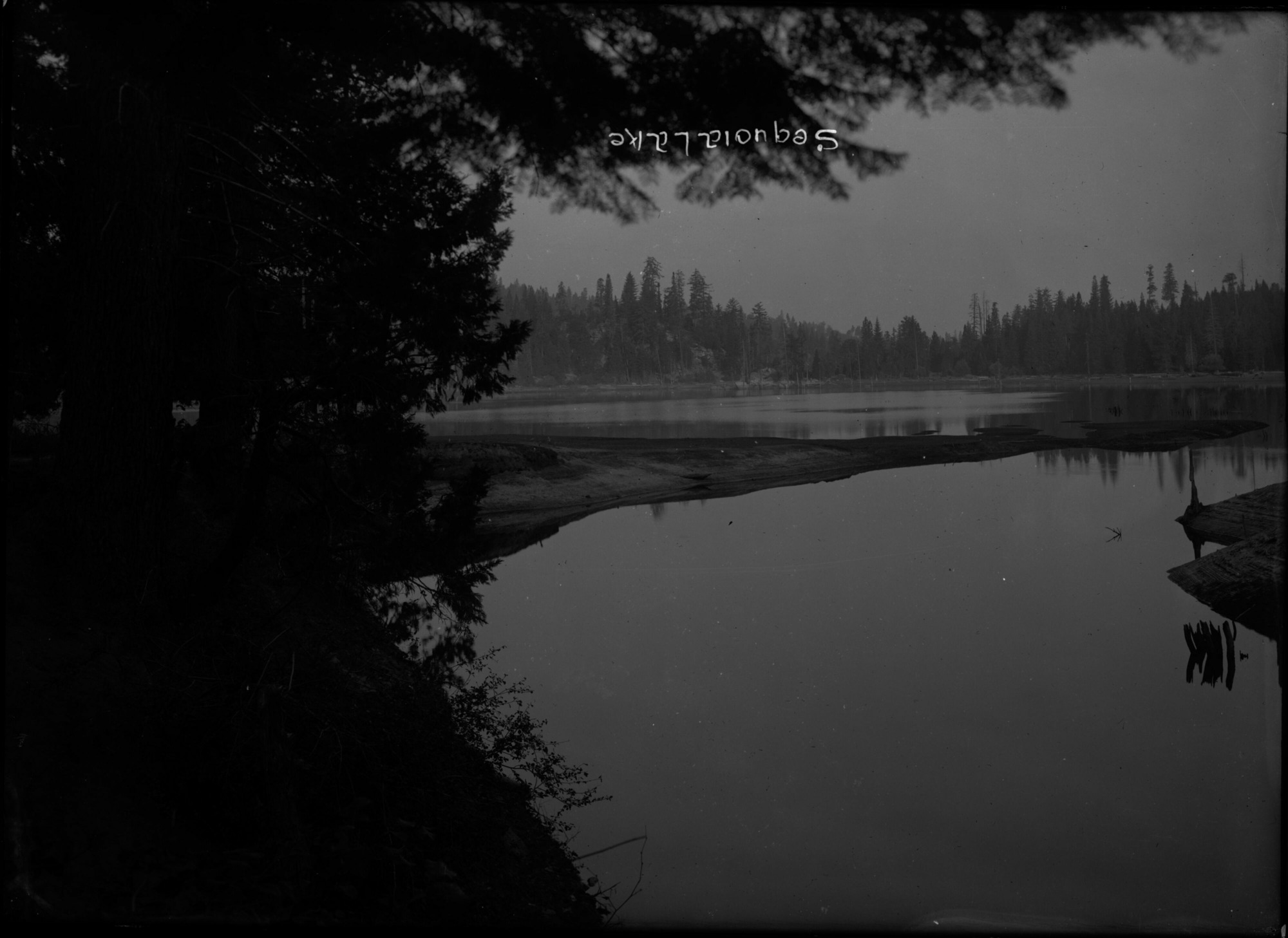 SEKI Roberts Collection Series: 1 Glass Plates; 1 Small glass plates; 6 Lakes