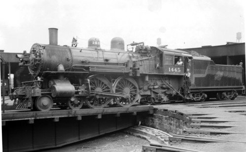 Chicago & North Western no. 1445 [4-4-2]