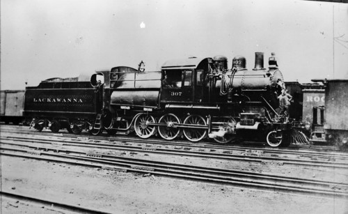 Delaware, Lackawanna & Western no. 0307 [2-8-0]