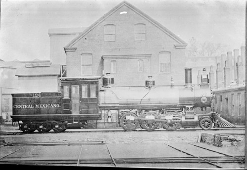 Mexican Central no. 124 [2-6-0]