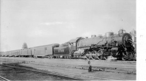 Atchison, Topeka & Santa Fe no. 3709 [4-8-2]