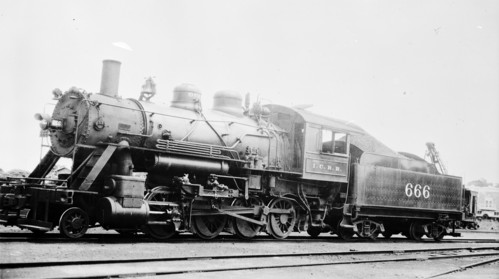 Illinois Central no. 0666 [2-8-0]