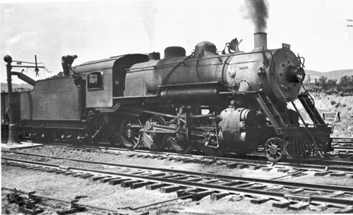 Boston & Maine no. 2672 [2-8-0]